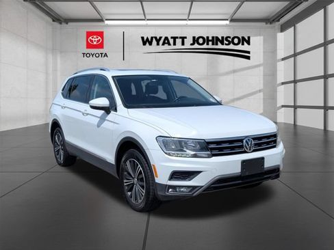 Used 2018 Volkswagen Tiguan SEL AWD/4WD image 7