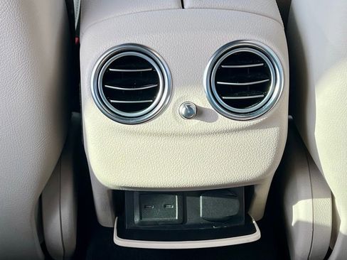 Certified 2022 Mercedes-Benz E 350 4MATIC Sedan image 32