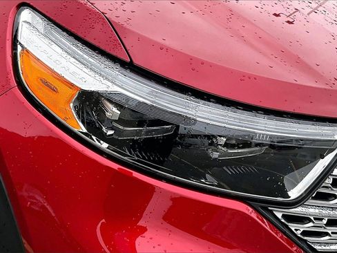 Certified 2022 Ford Explorer Limited w/ Equipment Group 301A image 29