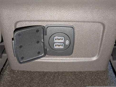 Used 2022 Lincoln Corsair FWD w/ Premium Package image 18