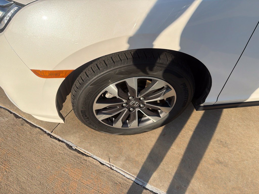 Certified 2024 Honda Odyssey EX-L image 14