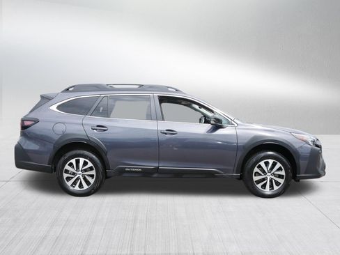 Certified 2024 Subaru Outback Premium AWD/4WD image 8