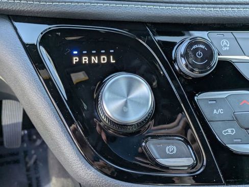 New 2026 Chrysler Pacifica Select FWD image 19
