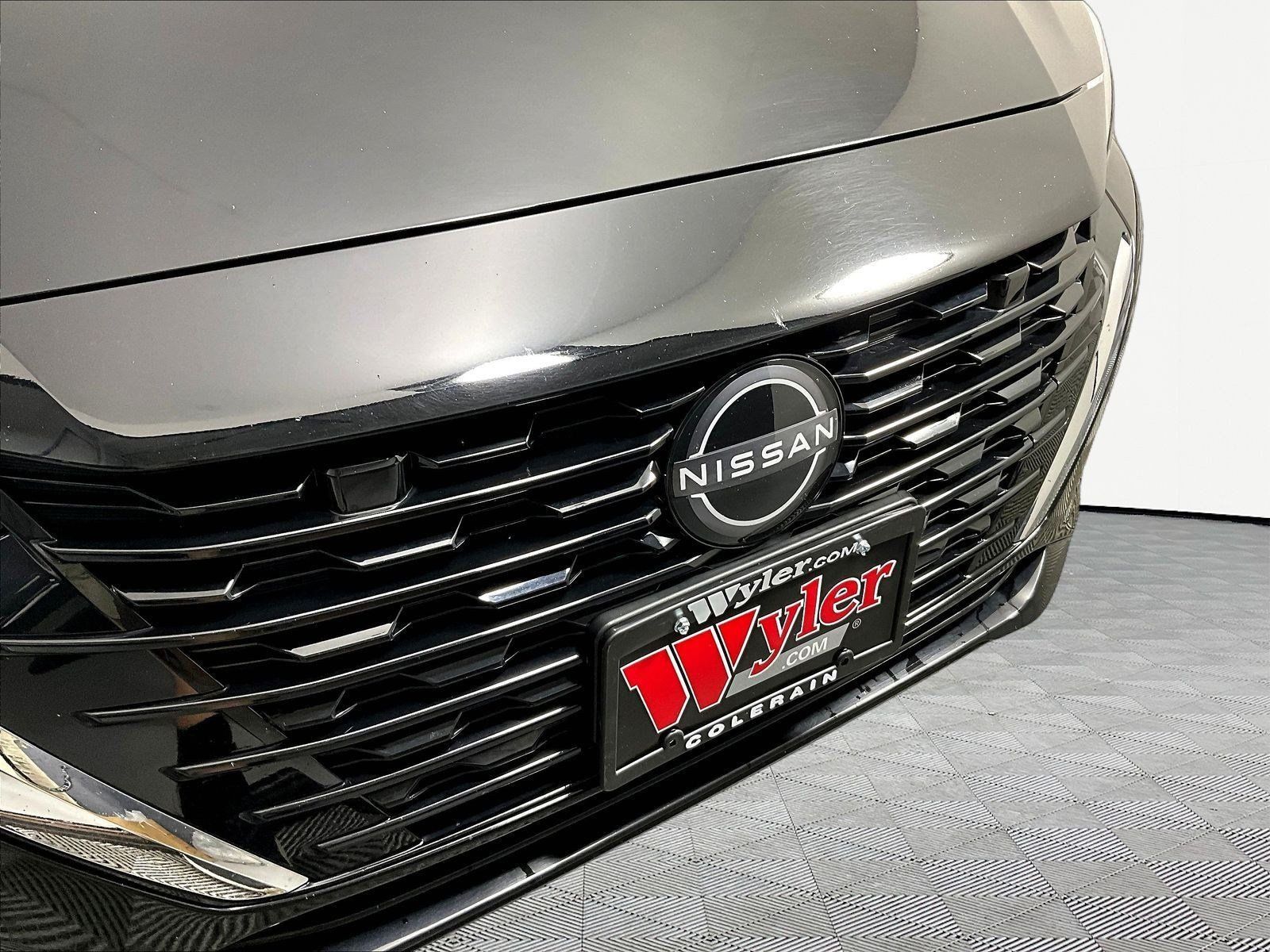 Certified 2025 Nissan Sentra SV FWD image 31