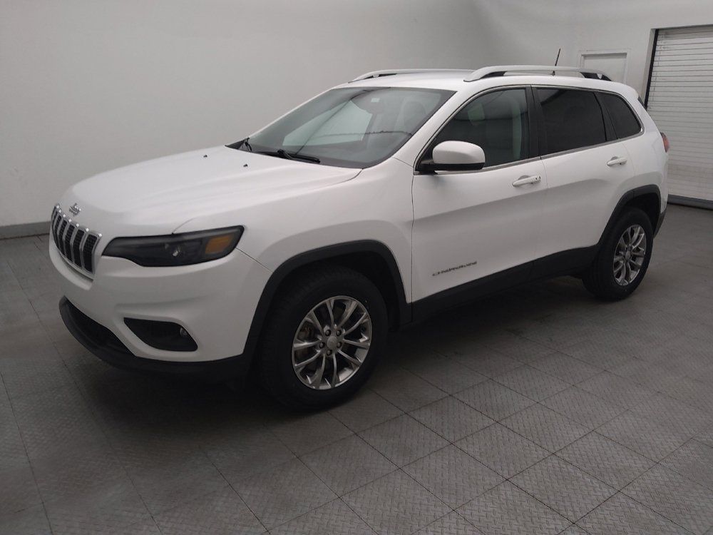 Used 2020 Jeep Cherokee Latitude Plus w/ Comfort/Convenience Group AWD/4WD image 2