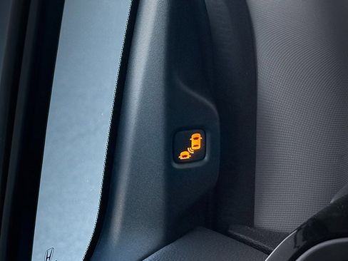 Used 2024 Honda Odyssey Elite image 22