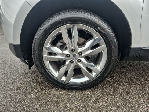 Used 2011 Ford Edge Limited w/ 302A Rapid Spec Order Code image 7