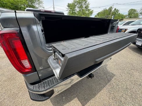 Used 2019 GMC Sierra 1500 SLT w/ SLT Premium Package AWD/4WD image 11