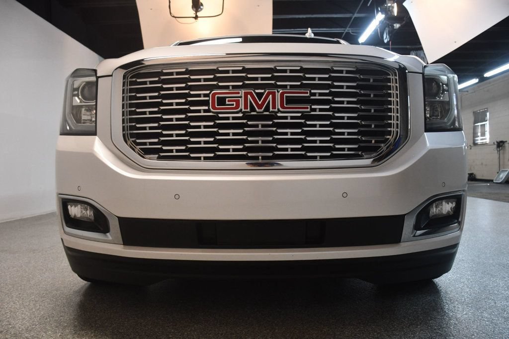 Used 2018 GMC Yukon Denali w/ Denali Ultimate Package AWD/4WD image 16