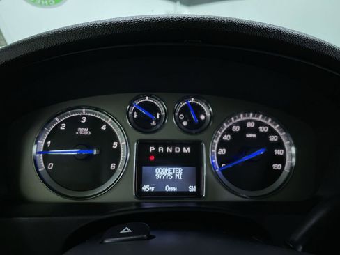 Used 2012 Cadillac Escalade Luxury image 19