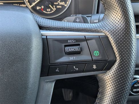 Used 2025 Mitsubishi Outlander SE image 23