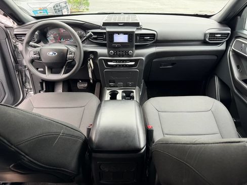 Used 2024 Ford Explorer 4WD Police Interceptor image 19