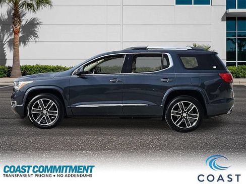 Used 2019 GMC Acadia Denali w/ Technology Package FWD image 9