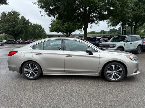 Used 2015 Subaru Legacy 2.5i Limited AWD/4WD image 11