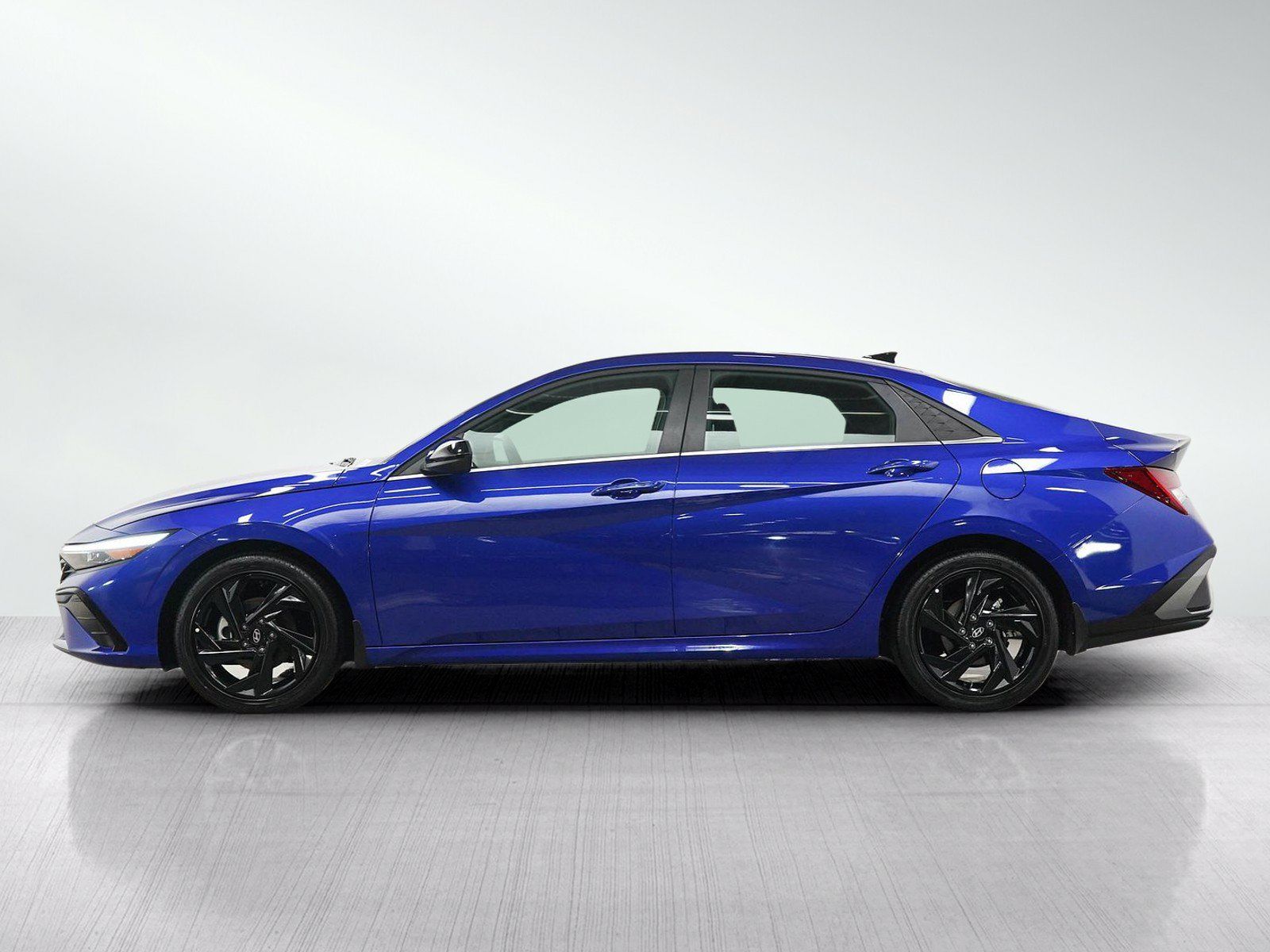 Certified 2026 Hyundai Elantra SEL Sport Premium FWD image 2
