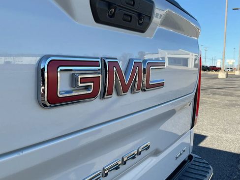 Used 2019 GMC Sierra 1500 SLT w/ SLT Premium Plus Package image 15