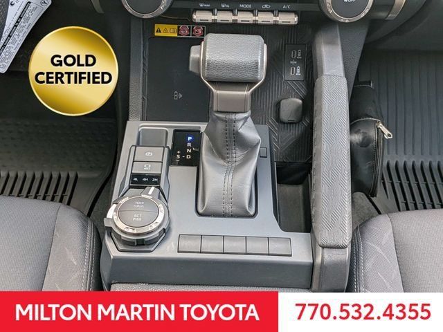 Certified 2025 Toyota Tacoma SR5 AWD/4WD image 19
