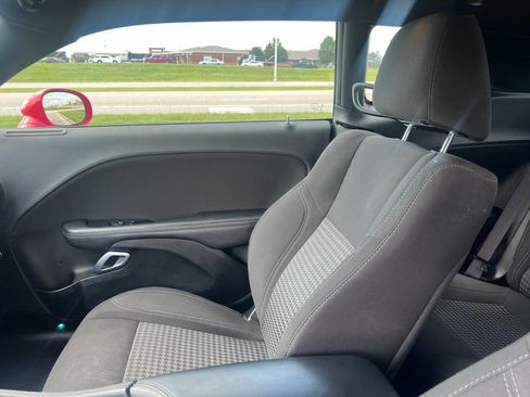 Used 2023 Dodge Challenger SXT RWD image 17