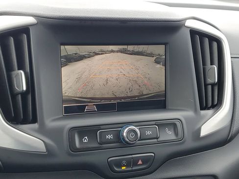 Used 2023 GMC Terrain SLE w/ Driver Convenience Package image 24