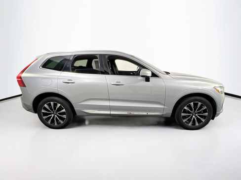 Used 2023 Volvo XC60 B5 Plus w/ Climate Package AWD/4WD image 4