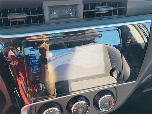 Used 2019 Toyota Corolla L image 21