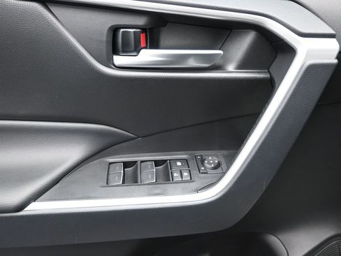 Certified 2025 Toyota RAV4 XLE image 17