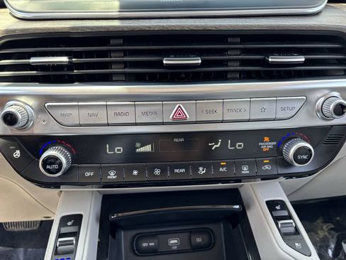 Used 2020 Kia Telluride EX AWD/4WD image 23