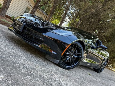 Used 2016 Chevrolet Corvette Stingray Coupe w/ Carbon Flash Badge Package RWD image 11