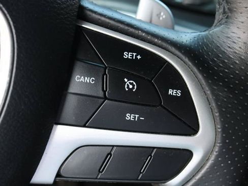 Used 2018 Dodge Challenger R/T Scat Pack w/ Leather Interior Group RWD image 10