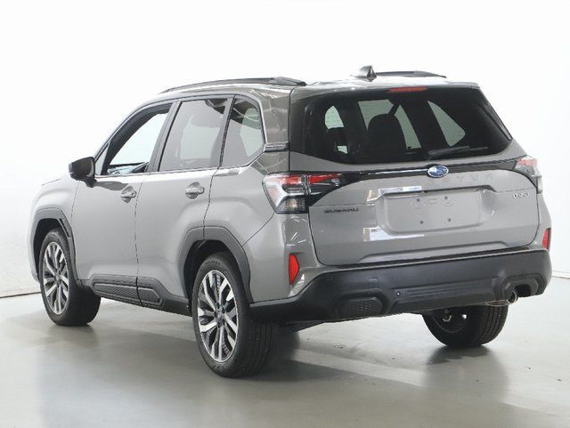 Used 2025 Subaru Forester Touring AWD/4WD image 41