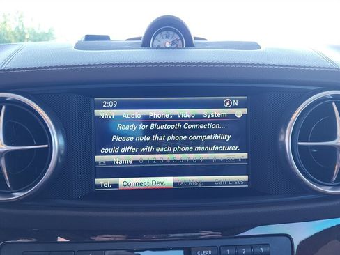 Used 2016 Mercedes-Benz SL 550 w/ Driver Assistance Package image 57