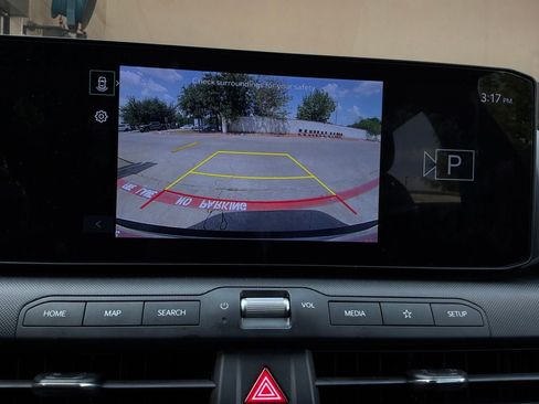 Used 2025 Kia K4 FWD image 32