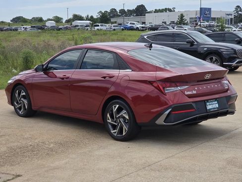 Used 2024 Hyundai Elantra Limited FWD image 4