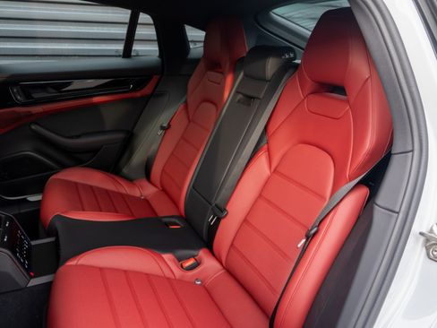 New 2026 Porsche Panamera 4 image 35