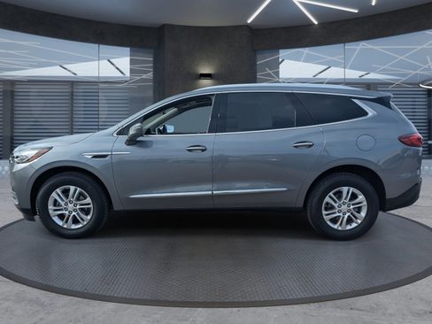 Used 2018 Buick Enclave Essence w/ Trailering Package image 3