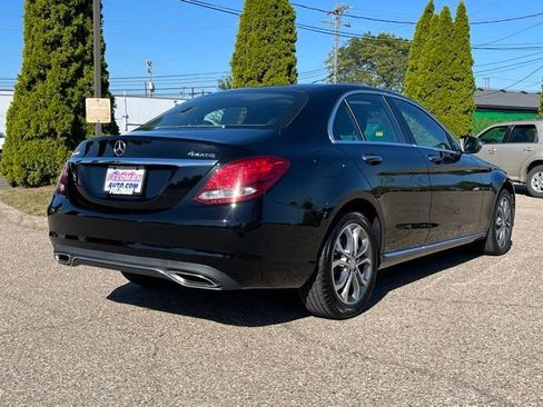 Used 2017 Mercedes-Benz C 300 4MATIC Sedan image 5