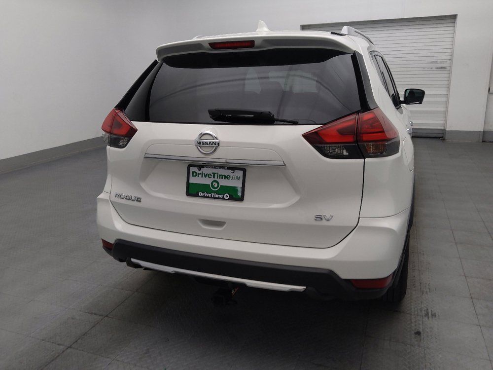 Used 2017 Nissan Rogue SV w/ SV Premium Package FWD image 7