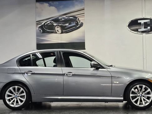 Used 2011 BMW 328i Sedan RWD image 23