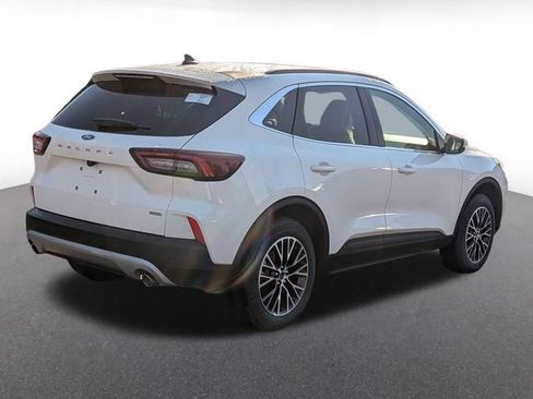 New 2026 Ford Escape SE image 3