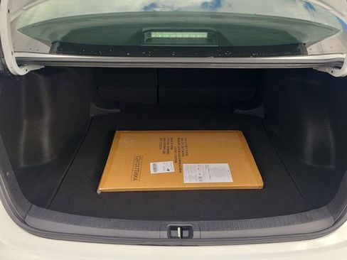 Used 2024 Toyota Corolla LE image 12