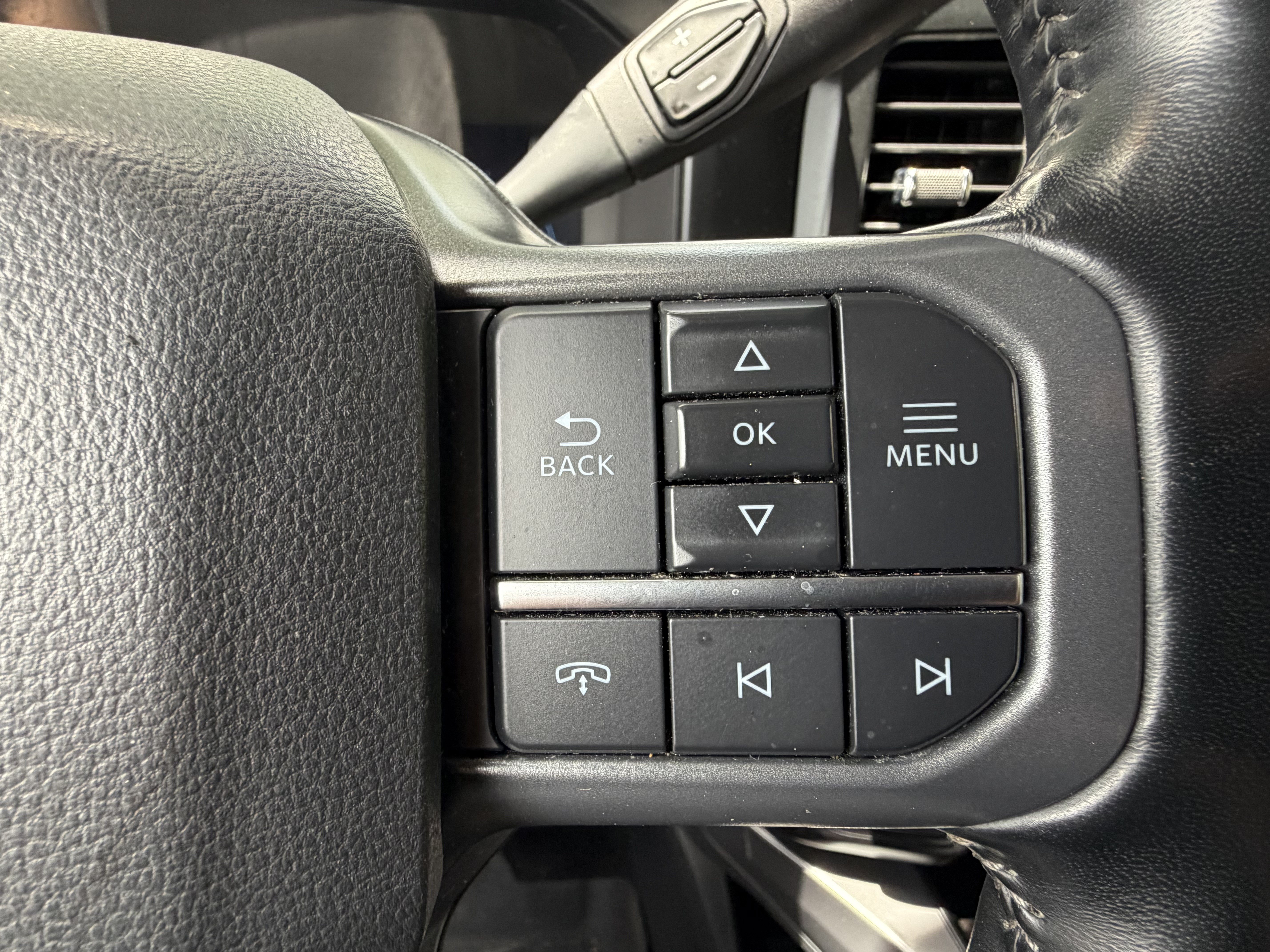 Used 2023 Ford F250 Lariat w/ Lariat Ultimate Package AWD/4WD image 19