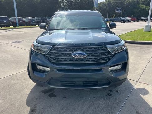 Used 2022 Ford Explorer XLT w/ Equipment Group 202A RWD image 11