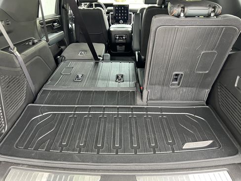 Used 2025 GMC Yukon AT4 w/ AT4 Premium Package AWD/4WD image 22