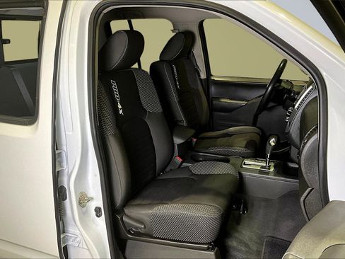 Used 2019 Nissan Frontier PRO-4X image 30