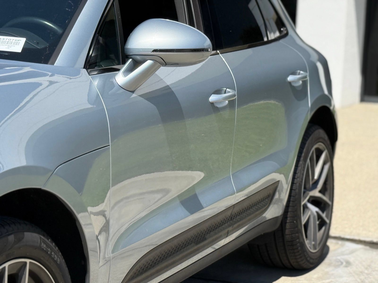 Used 2023 Porsche Macan S AWD/4WD image 4