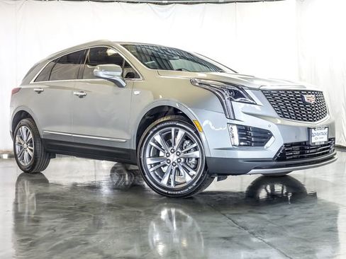 Certified 2025 Cadillac XT5 Premium Luxury w/ LPO, Floor Liner Package FWD image 2