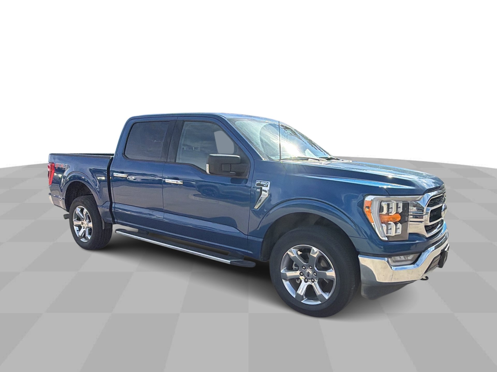 Used 2022 Ford F150 XLT w/ Equipment Group 302A High AWD/4WD image 2