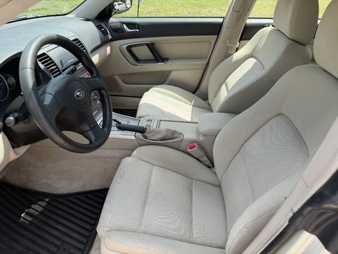 Used 2007 Subaru Outback 2.5i AWD/4WD image 9