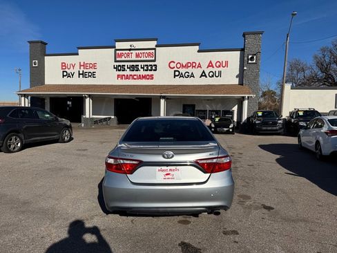 Used 2017 Toyota Camry SE image 6