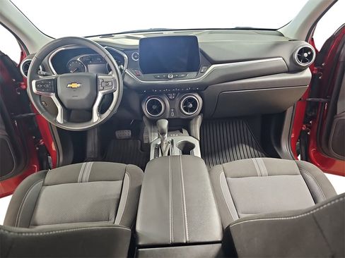 Certified 2024 Chevrolet Blazer LT w/ Convenience Package image 11